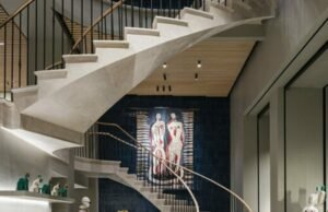 Debut French Casa Loewe unveiled on Avenue Montaigne